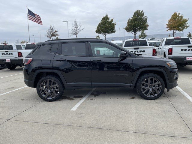 2026 Jeep Compass Limited Altitude photo 4
