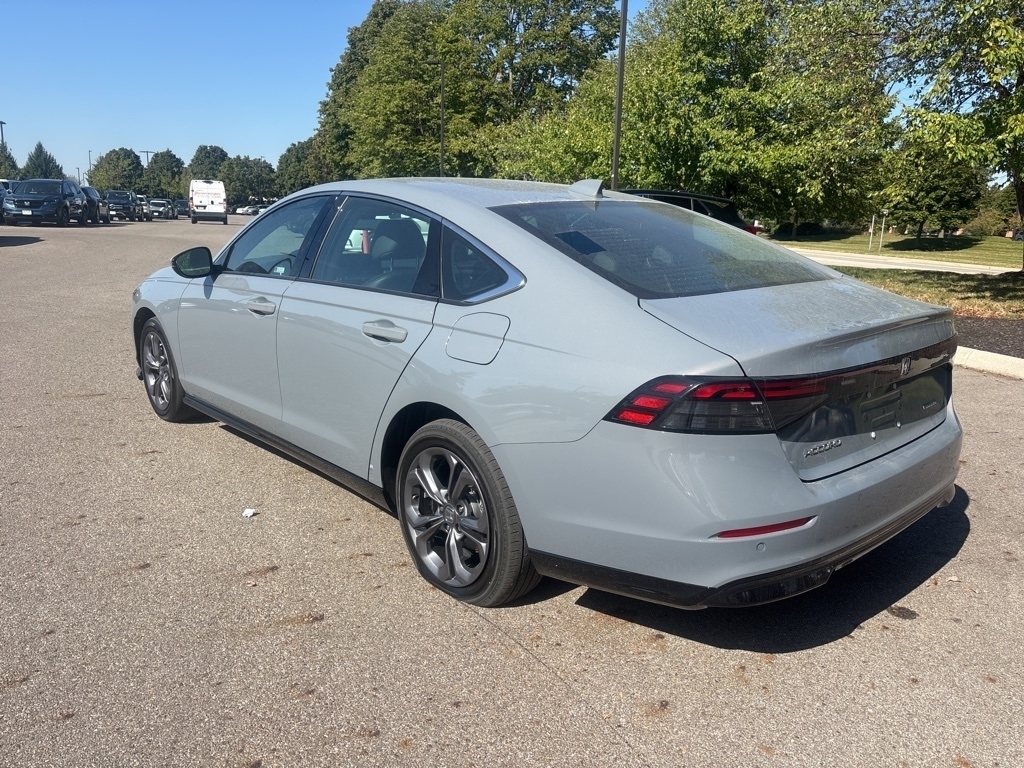 2024 Honda Accord EX-L Hybrid photo 7