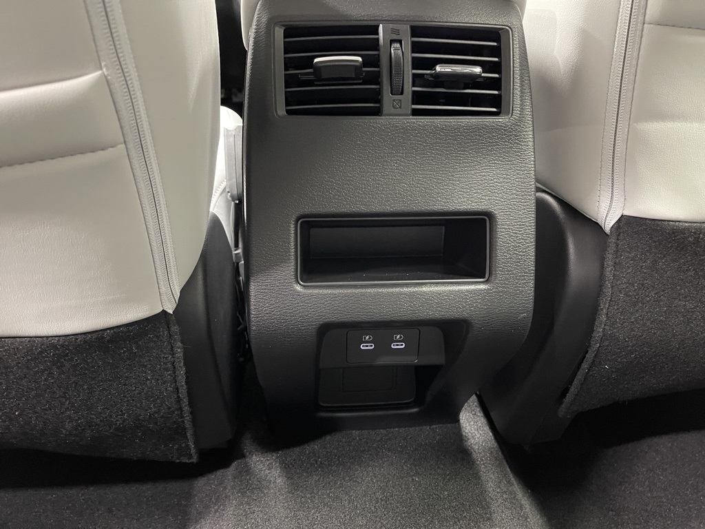 2025 Mitsubishi Outlander SE photo 22