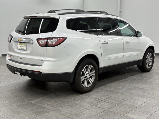 Used 2017 Chevrolet Traverse 2LT with VIN 1GNKVHKD6HJ336063 for sale in Murray, KY