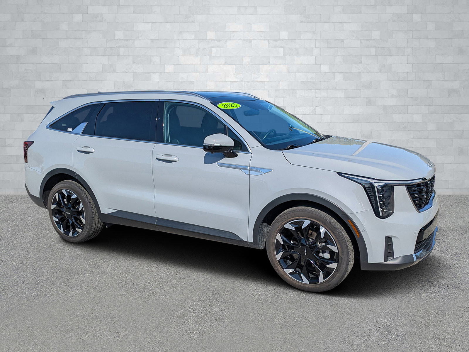 2025 Kia Sorento SX's photo