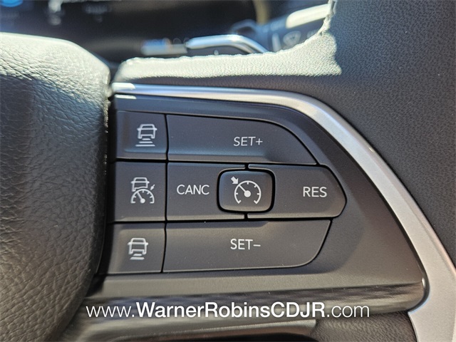 2025 Jeep Grand Cherokee Altitude X photo 24