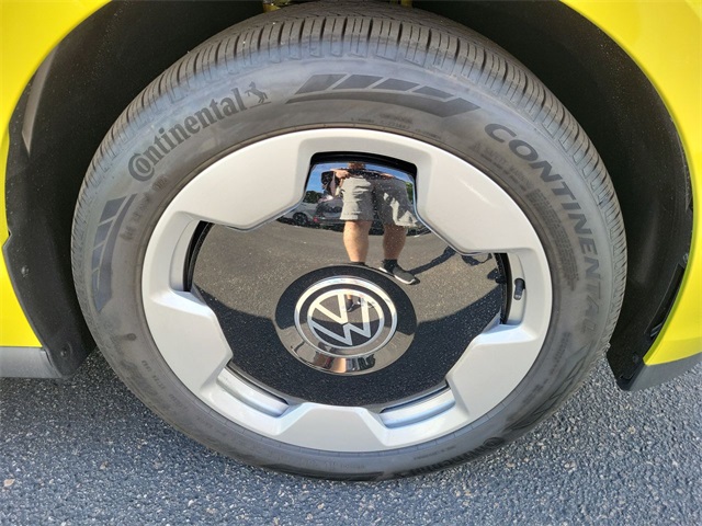 2025 Volkswagen ID. Buzz Pro Plus photo 18