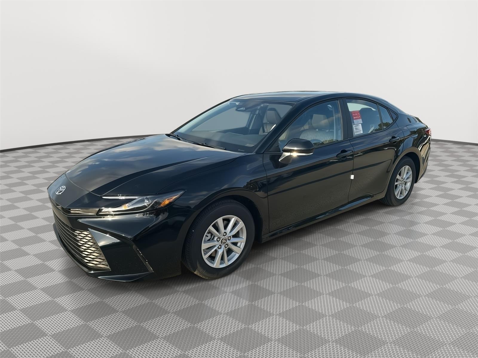 2026 Toyota Camry LE's photo