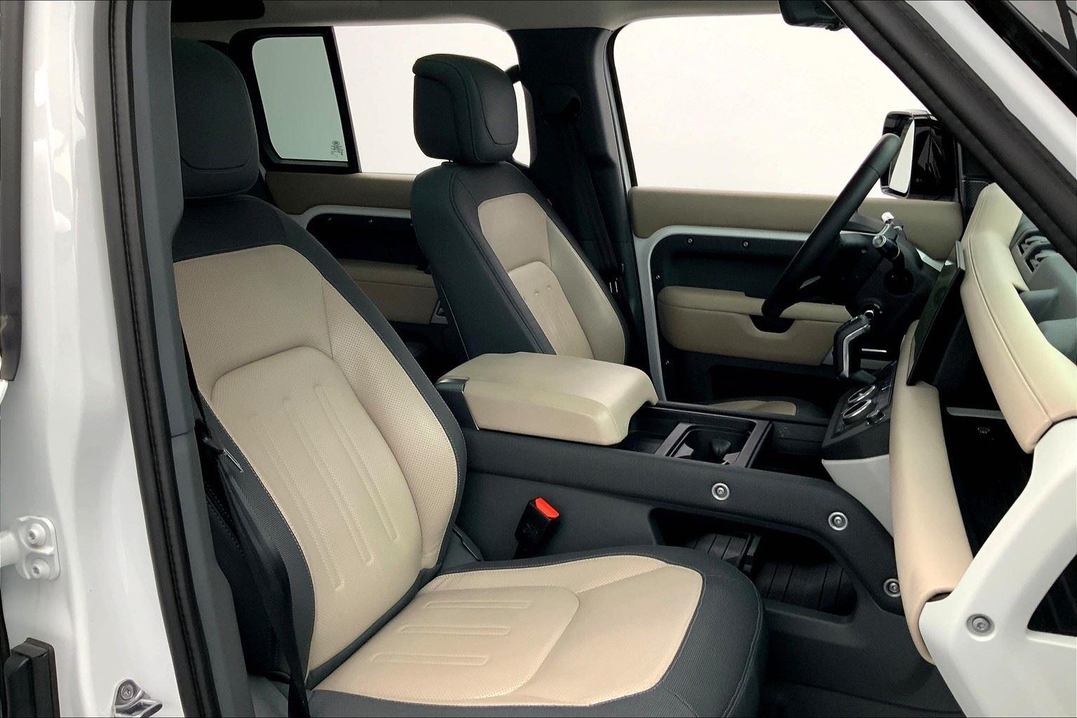 2022 Land Rover Defender X-Dynamic HSE 110 photo 6