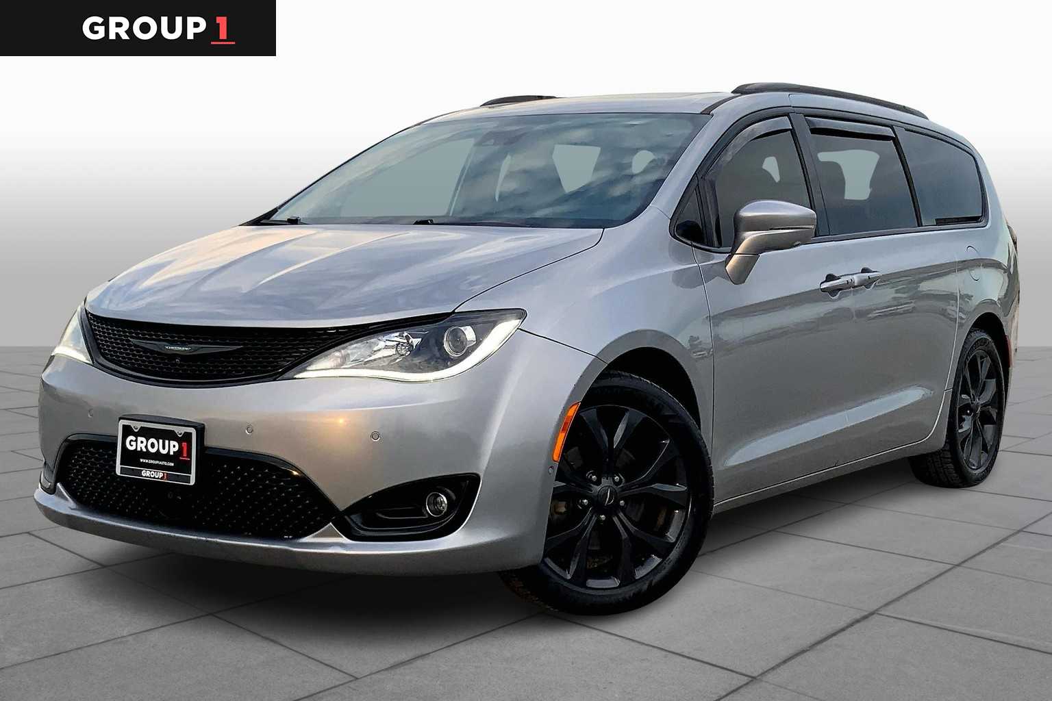 Pre-Owned 2019 Chrysler Pacifica Limited FWD in Houston #KR549655 - Main Image