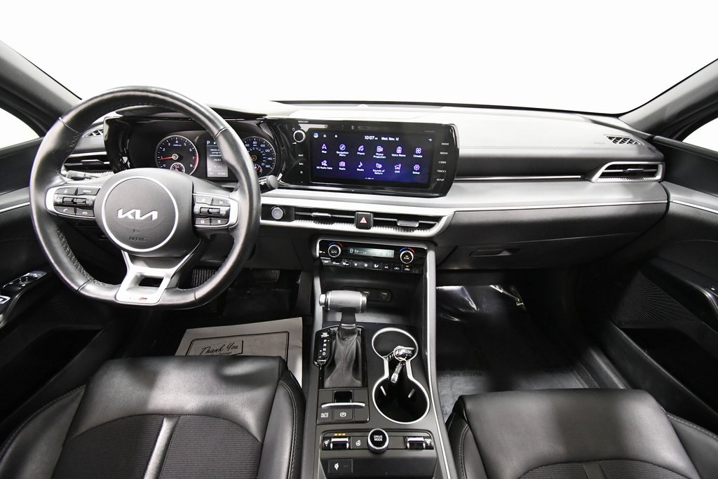 2022 Kia K5 GT-Line photo 3