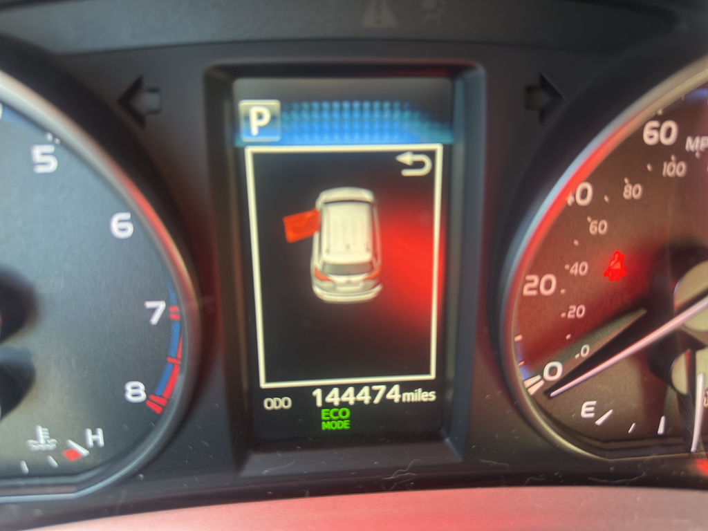 2017 Toyota RAV4 XLE photo 6