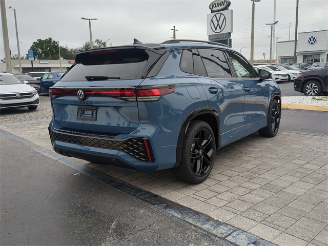 2025 Volkswagen Tiguan SE R-Line Black photo 4