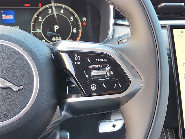 2026 Jaguar F-PACE P250 R-Dynamic S photo 24