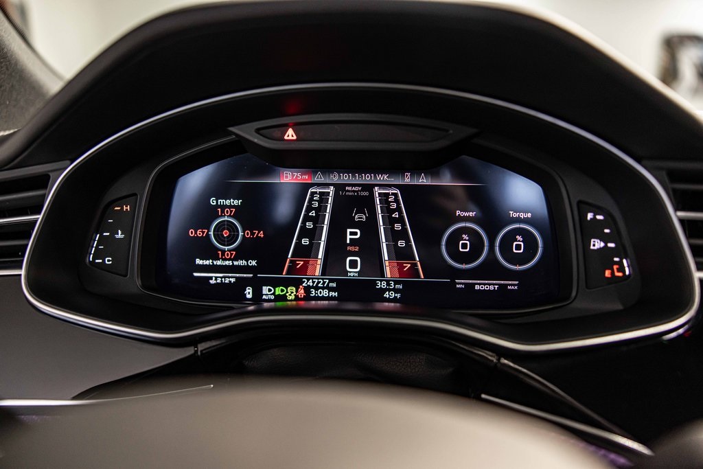 2022 AUDI RS Q8 - Image 25