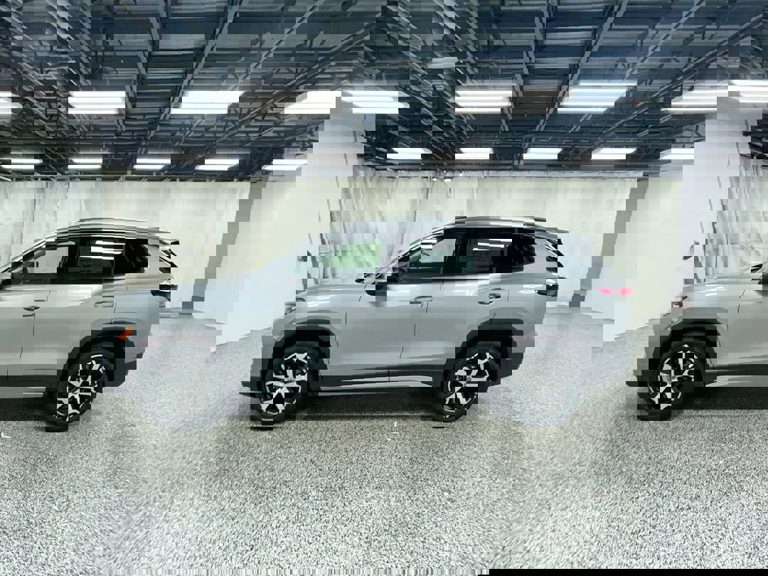 2025 Volkswagen Tiguan SE photo 3