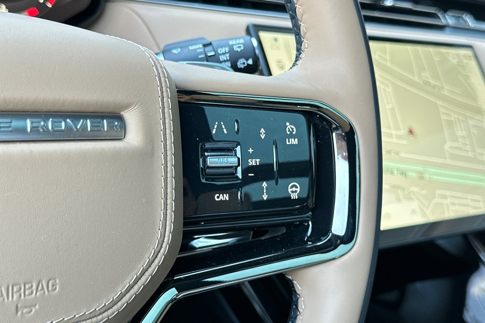 2025 Land Rover Range Rover Sport SE photo 27