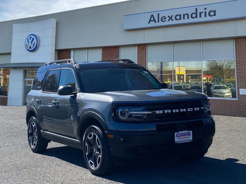 2024 Ford Bronco Sport Outer Banks's photo