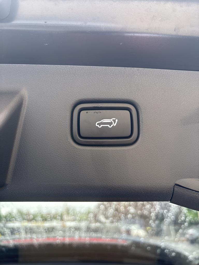 2025 Hyundai Tucson Hybrid Limited photo 8