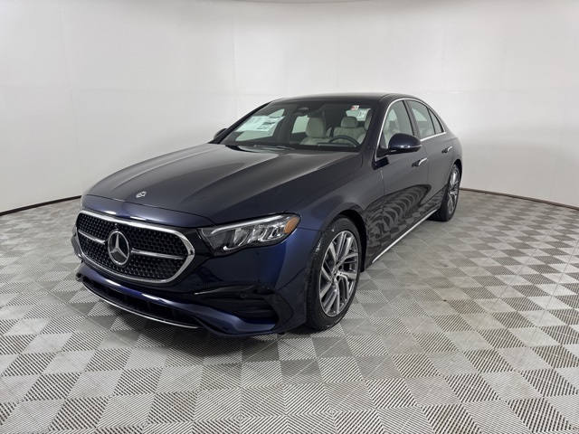 2026 Mercedes Benz E 4MATIC photo 3