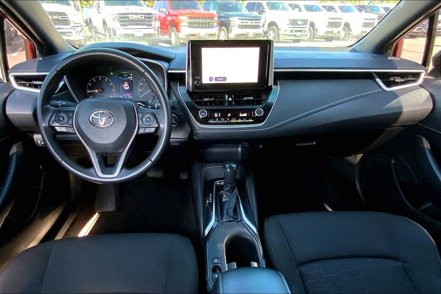 2023 Toyota Corolla SE photo 14
