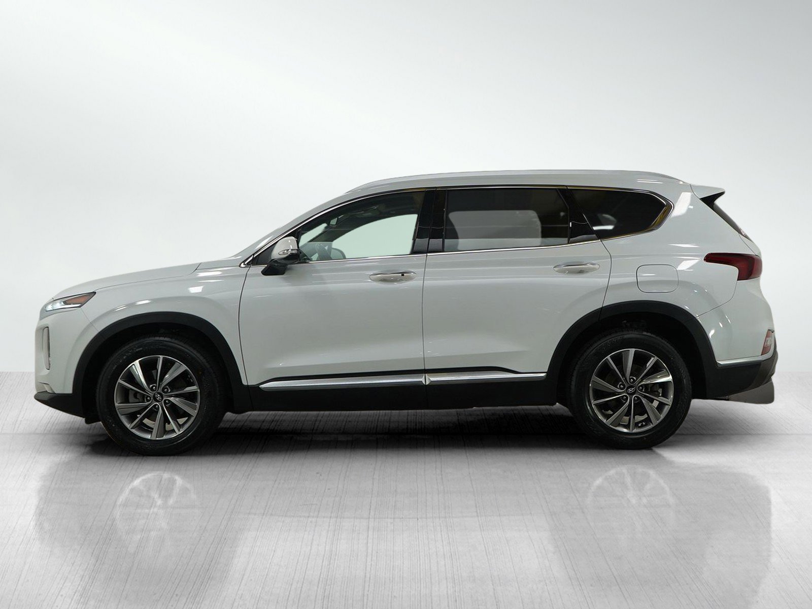 Used 2020 Hyundai Santa Fe SEL with VIN 5NMS33AD5LH263835 for sale in South Saint Paul, Minnesota