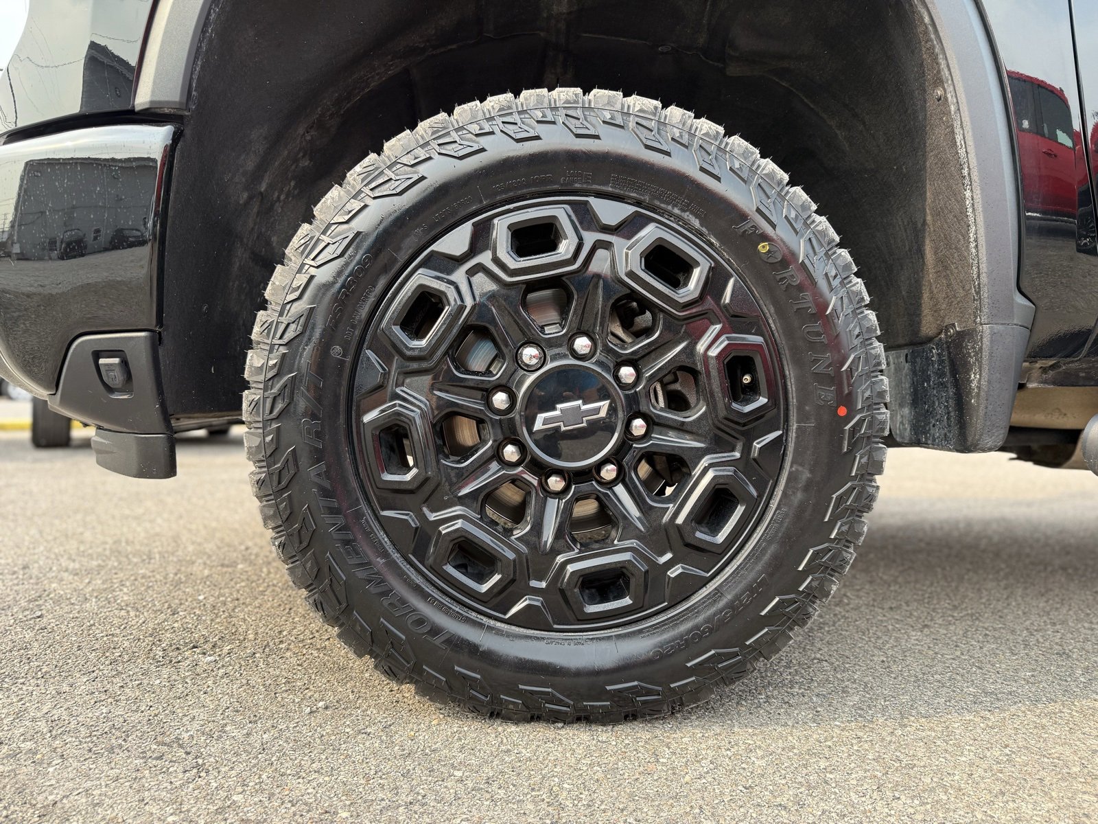 2024 Chevrolet Silverado 2500HD LT photo 3