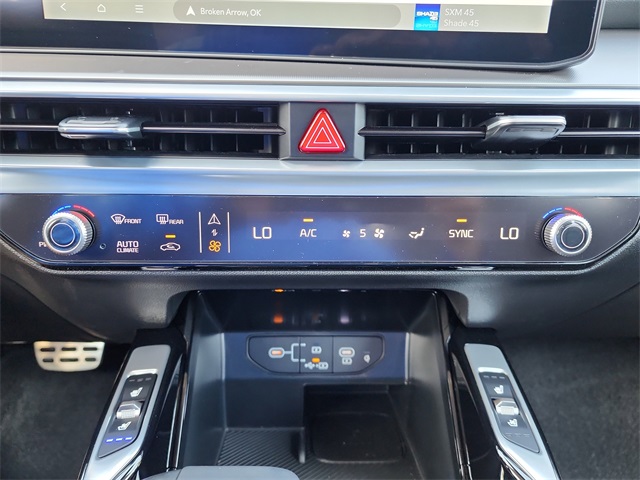 2026 Kia Sorento SX photo 18