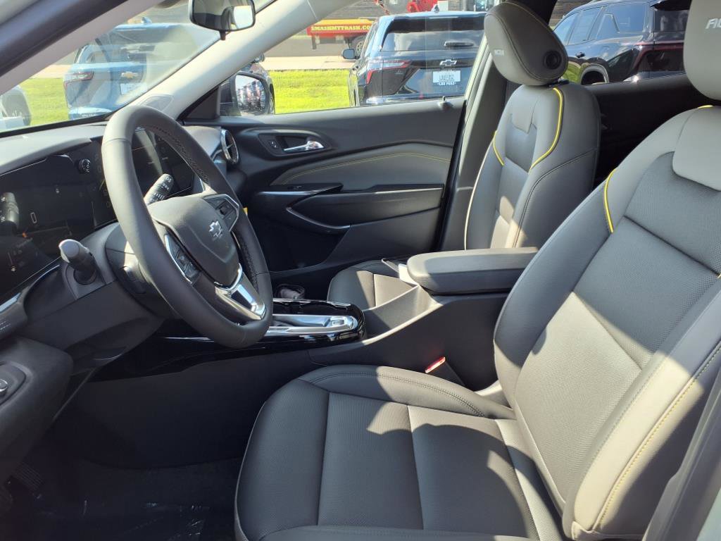 2025 Chevrolet Trax ACTIV photo 14