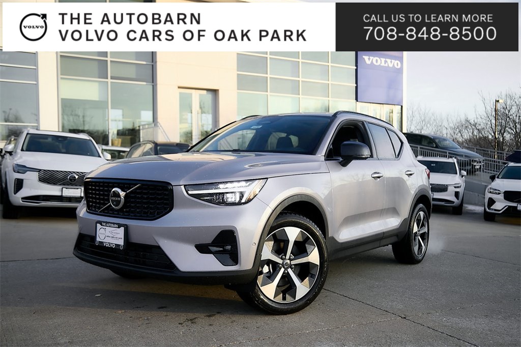 2026 VOLVO XC40 - Image 26