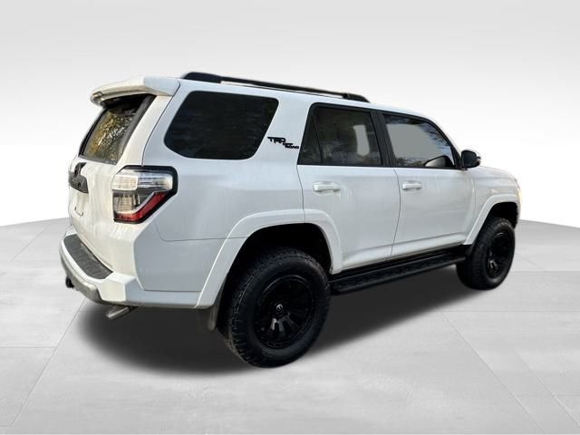 2019 Toyota 4Runner TRD Off-Road Premium photo 5