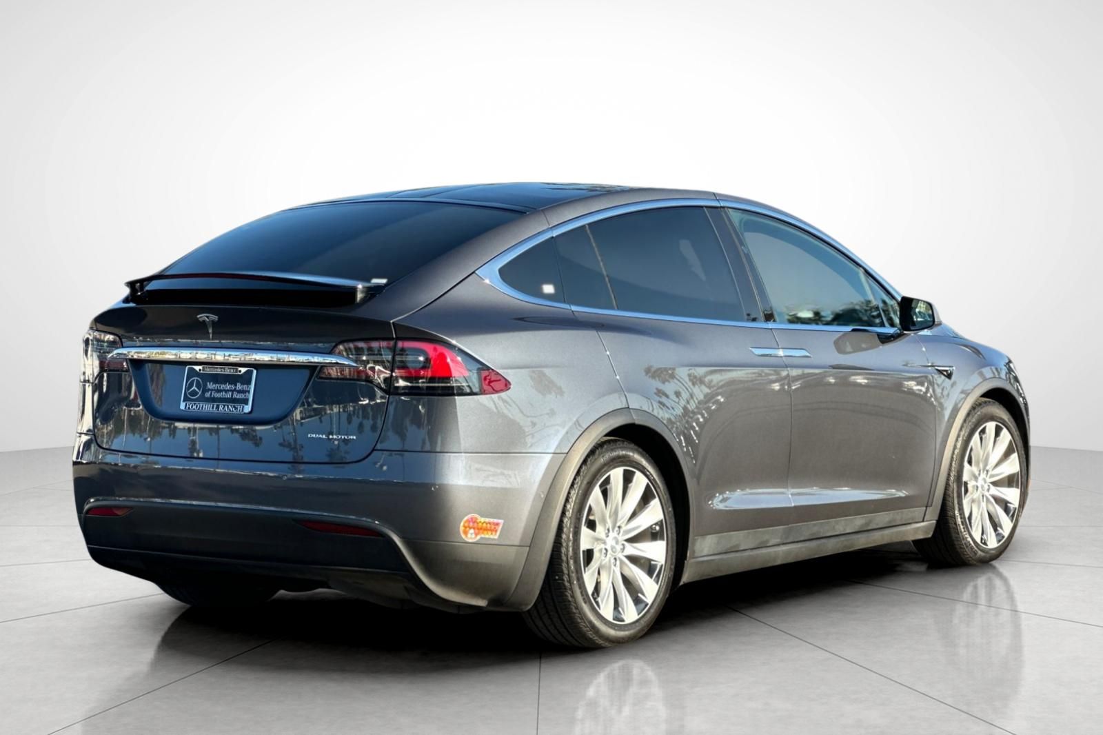 2020 Tesla Model X Long Range photo 10