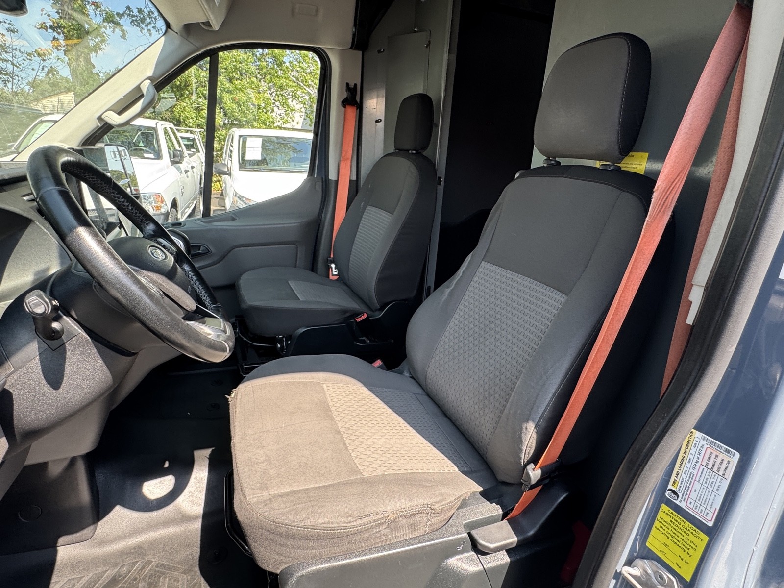 2022 Ford Transit photo 13