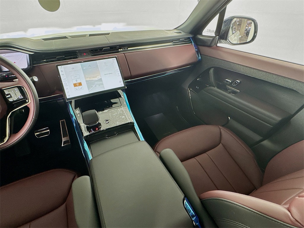 2025 Land Rover Range Rover Sport SE photo 21