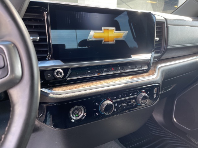 2023 Chevrolet Silverado 1500 LT photo 16