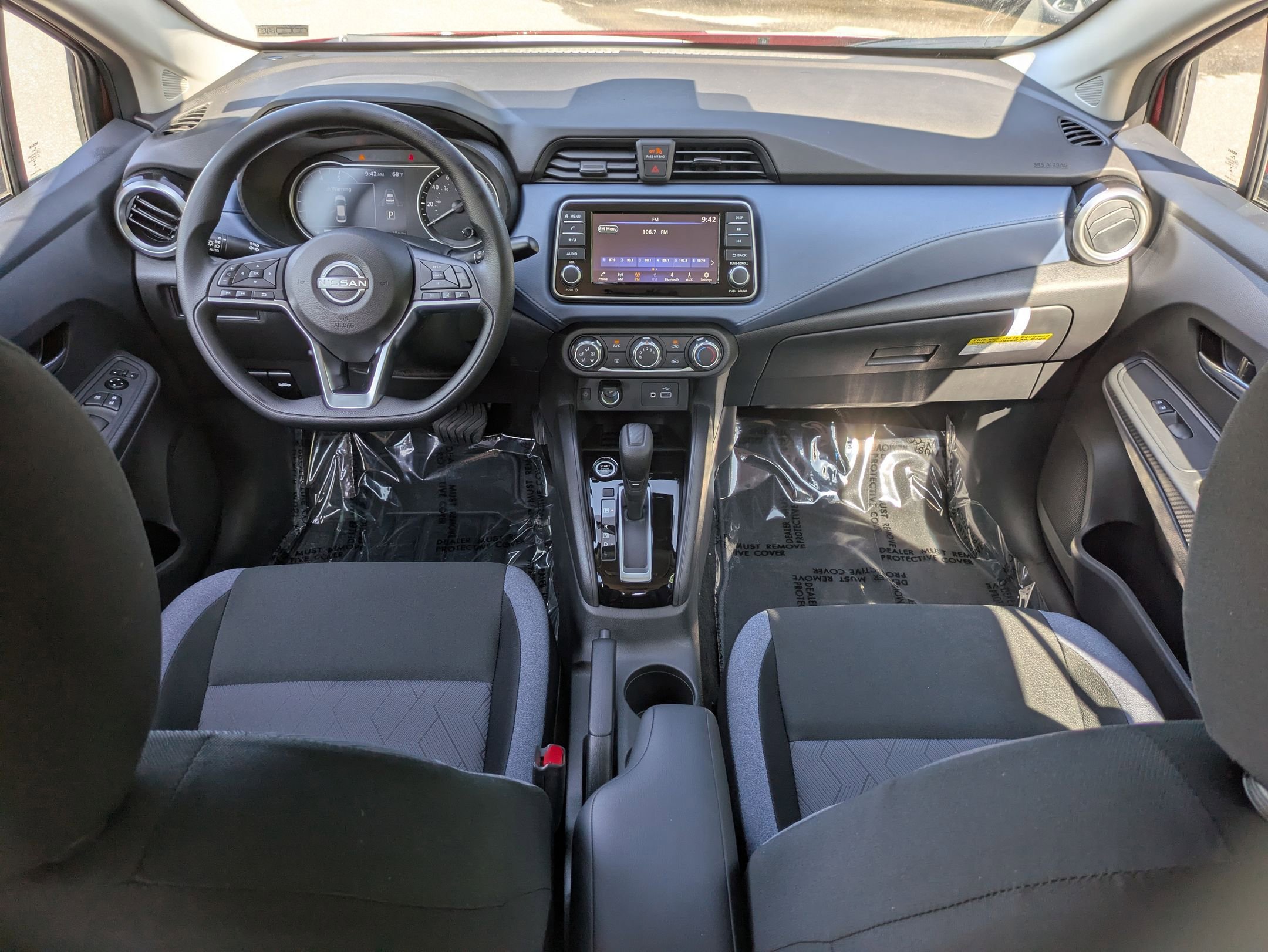 2025 Nissan Versa SV photo 10