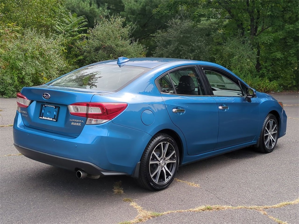 2017 Subaru Impreza 2.0i Limited photo 4
