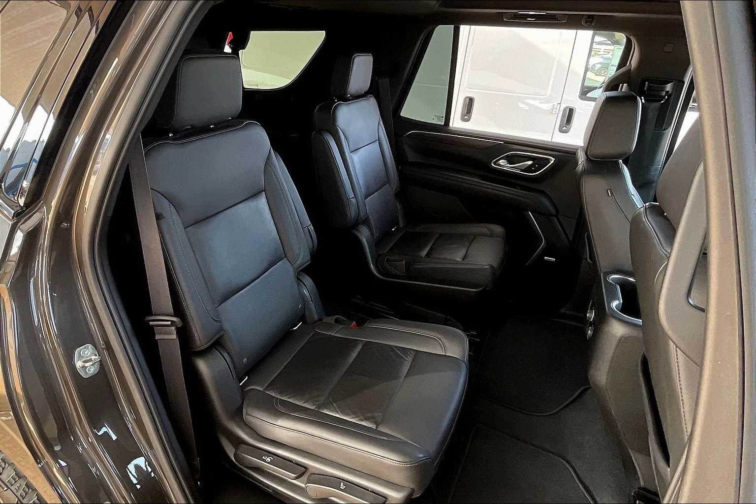 2021 Chevrolet Tahoe Z71 photo 16
