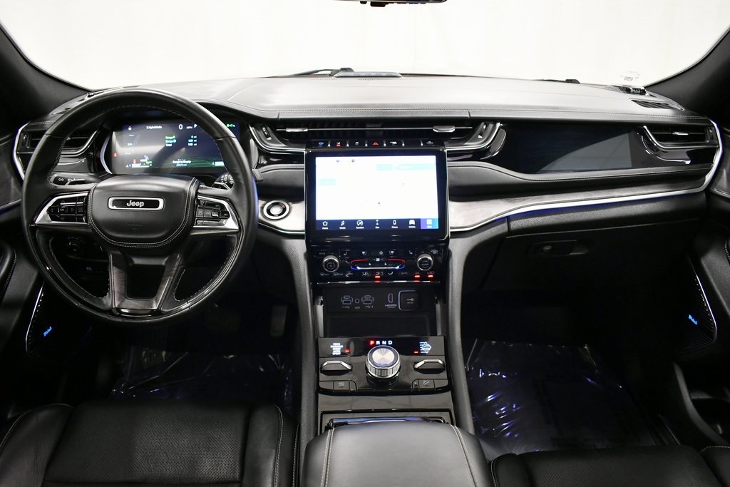 2023 Jeep Grand Cherokee Overland 4xe photo 3