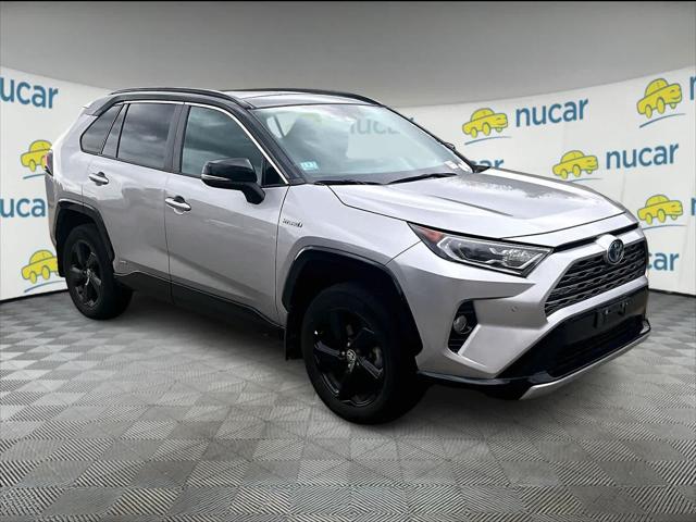 2021 Toyota RAV4 XSE's photo