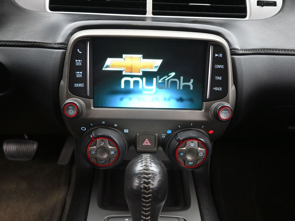 2013 Chevrolet Camaro 1LT photo 9