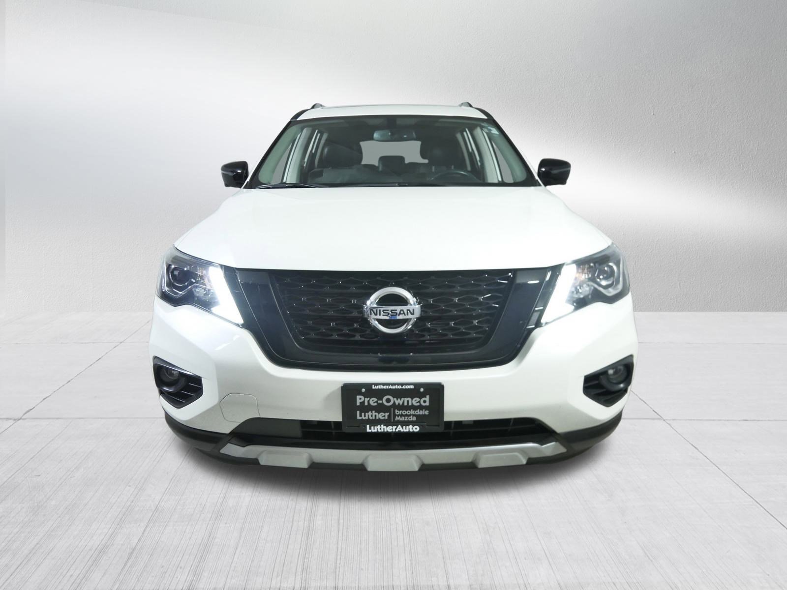 Used 2020 Nissan Pathfinder SL with VIN 5N1DR2CM1LC588460 for sale in Brooklyn Center, Minnesota