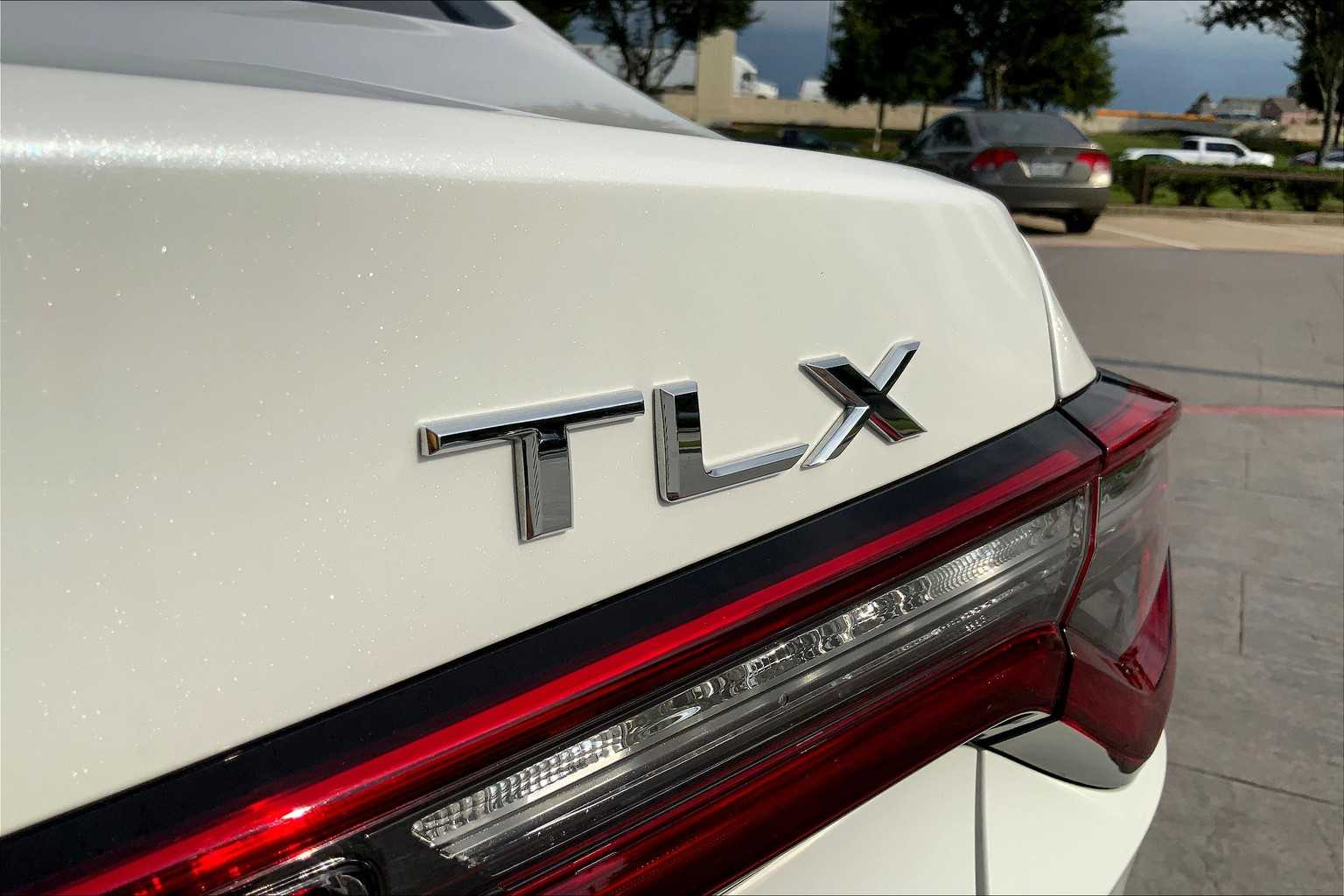 2025 Acura TLX Technology photo 30