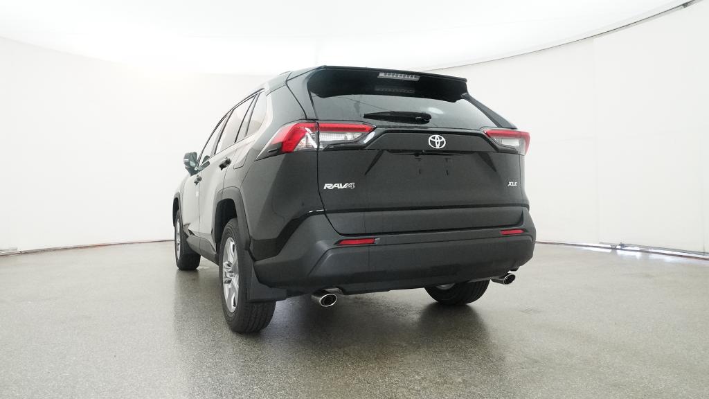 2025 Toyota RAV4 XLE photo 31