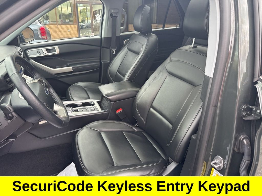 2024 Ford Explorer XLT photo 10