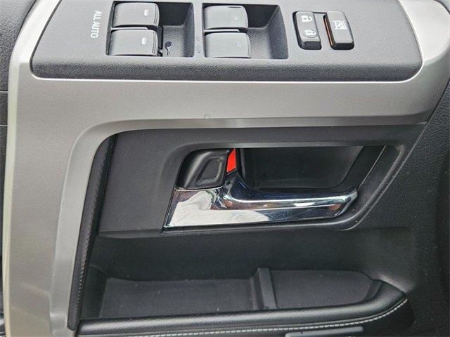 2014 Toyota 4Runner Limited photo 27