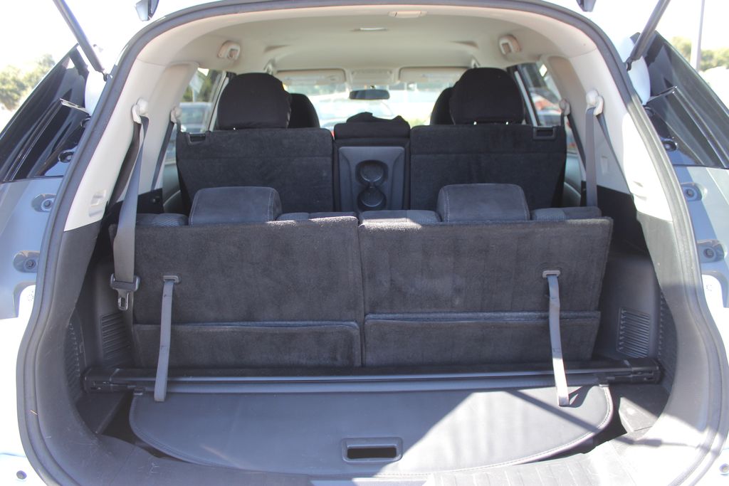 2016 Nissan Rogue S photo 9