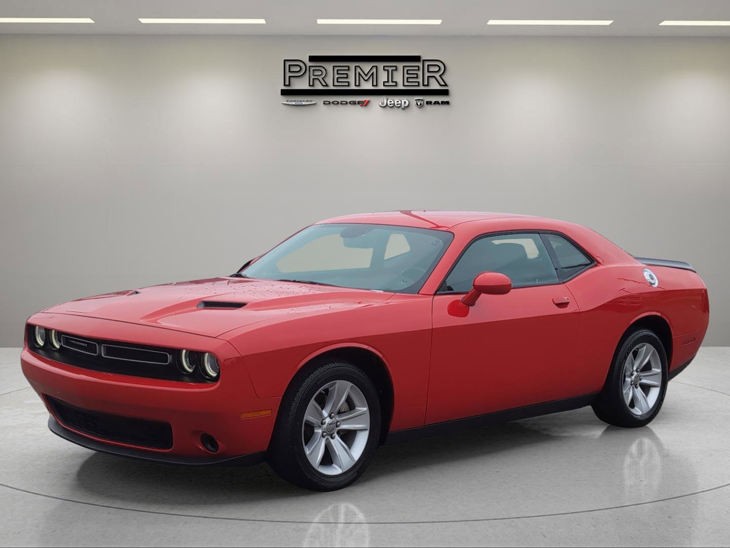 2023 Dodge Challenger SXT's photo