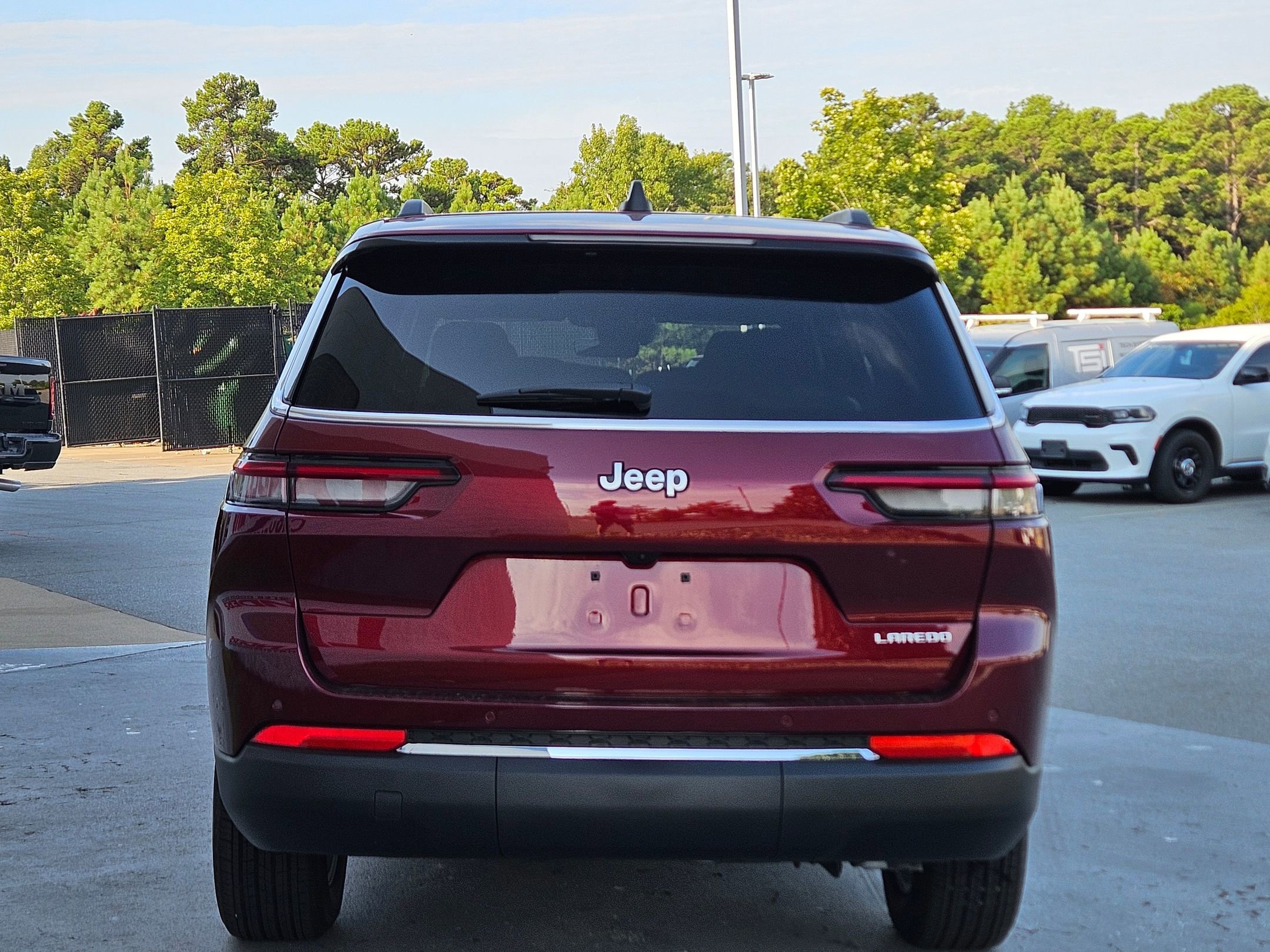 2025 Jeep Grand Cherokee Laredo Altitude photo 6