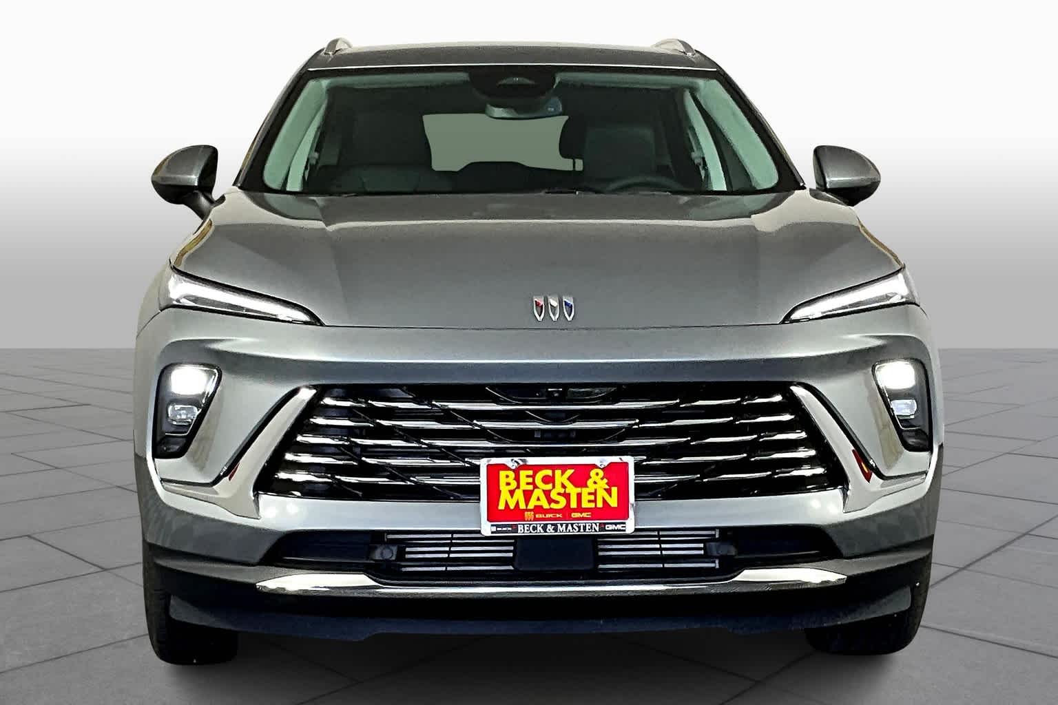 2025 Buick Envision Preferred photo 3