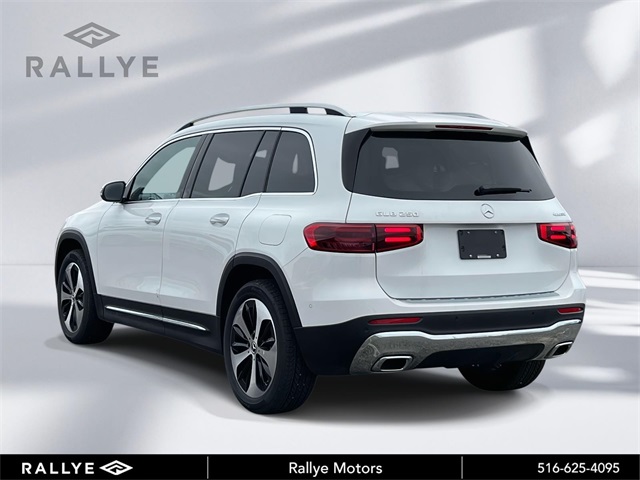 2026 Mercedes Benz GLB 250 4MATIC photo 4