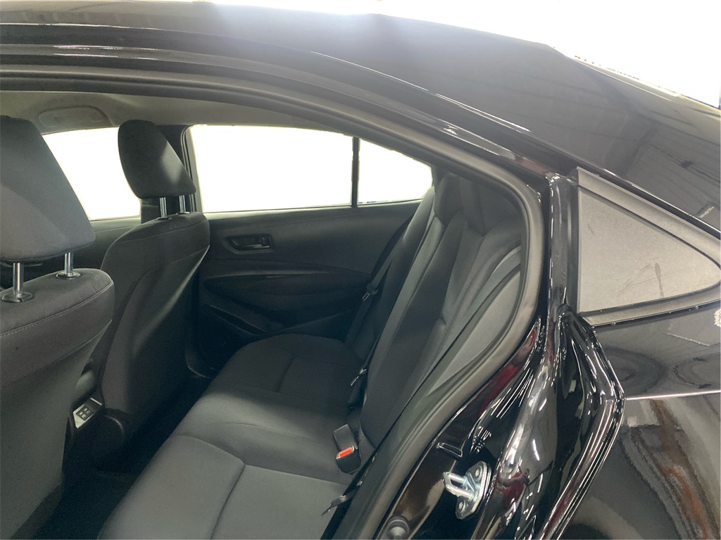 2025 Toyota Corolla LE photo 19