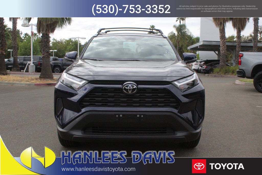 2025 Toyota RAV4 Hybrid XLE photo 3