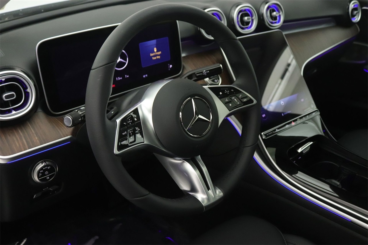 2025 Mercedes Benz C 300 photo 4